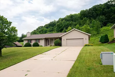 240 Red Apple Drive, La Crescent, MN 55947 - Photo 1