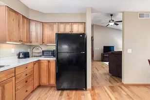 240 Red Apple Dr, La Crescent, MN 55947 - Photo 17