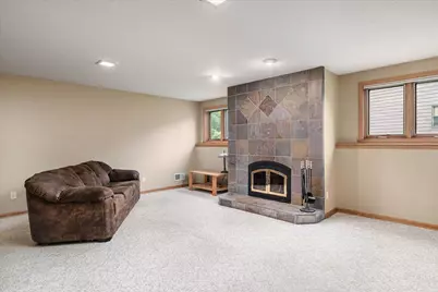 240 Red Apple Drive, La Crescent, MN 55947 - Photo 15