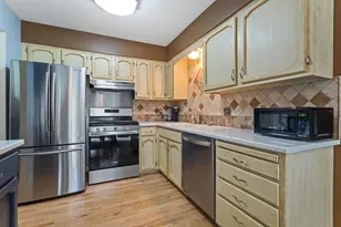 1055 Bridge St, Shoreview, MN 55126 - Photo 7