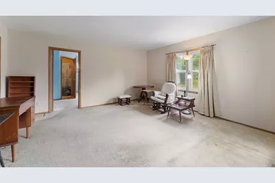 695 N Oak Drive, Vadnais Heights, MN 55127 - Photo 19