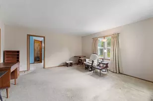 695 N Oak Dr, Vadnais Heights, MN 55127 - Photo 19