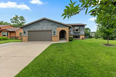 2705 Stearns Way, Saint Cloud, MN 56303 - Photo 1