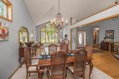 8929 Jewel Avenue S, Cottage Grove, MN 55016 - Photo 9