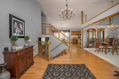 8929 Jewel Avenue S, Cottage Grove, MN 55016 - Photo 3