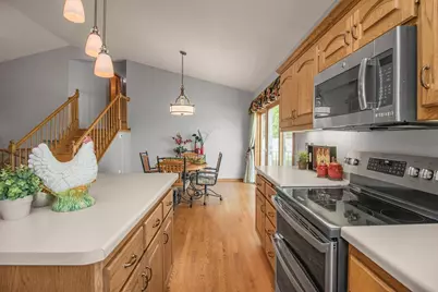 8929 Jewel Avenue S, Cottage Grove, MN 55016 - Photo 13