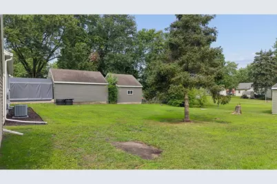 735 E 2nd Street, Litchfield, MN 55355 - Photo 35