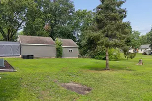 735 E 2nd St, Litchfield, MN 55355 - Photo 35