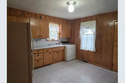860 Basinger Memorial Drive, Mountain Lake, MN 56159 - Photo 5