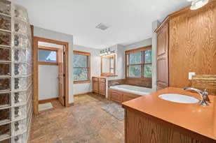 11224 Halstead Trail, Woodbury, MN 55129 - Photo 33