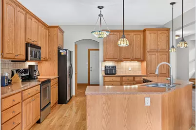 11224 Halstead Trail, Woodbury, MN 55129 - Photo 9