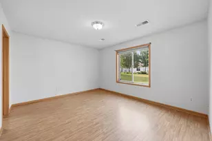 4122 Dublin Dr, Saint Cloud, MN 56301 - Photo 15