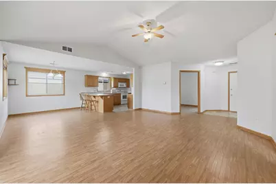 4122 Dublin Drive, Saint Cloud, MN 56301 - Photo 9