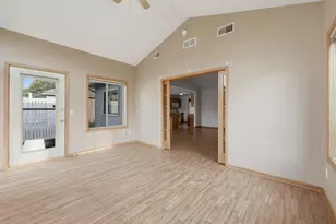 4122 Dublin Dr, Saint Cloud, MN 56301 - Photo 11