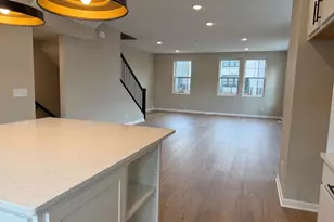 851 Sweetwater Dr, Saint Paul, MN 55116 - Photo 13
