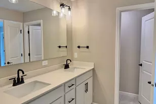 851 Sweetwater Dr, Saint Paul, MN 55116 - Photo 19