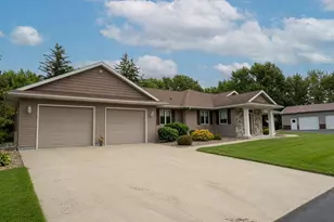 70082 270th Ave, Kasson, MN 55944 - Photo 3