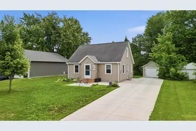 203 Lincoln Street SW, Mapleton, MN 56065 - Photo 1