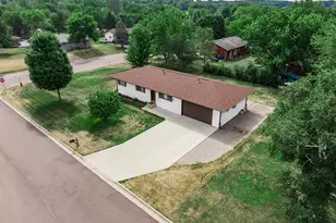 806 Callaway St E, Saint Joseph, MN 56374 - Photo 3