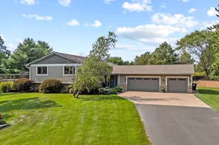 746 Packer Dr, Hudson, WI 54016 - Photo 3