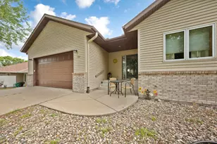 712 W Main St, Arlington, MN 55307 - Photo 5