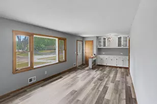 3912 61st Ave N, Brooklyn Center, MN 55429 - Photo 3