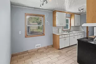3912 61st Ave N, Brooklyn Center, MN 55429 - Photo 11