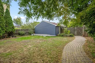 1122 Ashland Ave, Saint Paul, MN 55104 - Photo 45