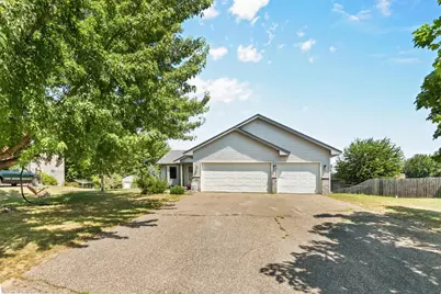 1980 Bridgewater Boulevard S, Cambridge, MN 55008 - Photo 1