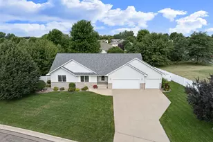 1300 26th St SW, Austin, MN 55912 - Photo 1