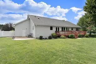 1300 26th St SW, Austin, MN 55912 - Photo 5