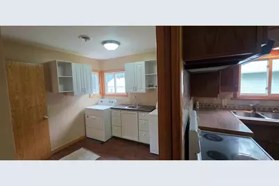 107 Park Avenue E, Hollandale, MN 56045 - Photo 31