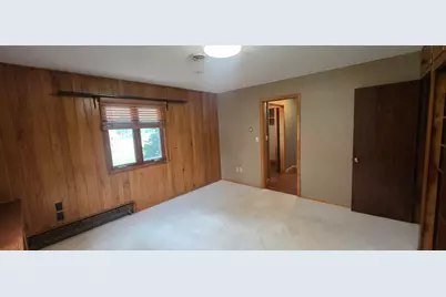 107 Park Avenue E, Hollandale, MN 56045 - Photo 37
