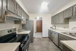 1977 Gold Trail, Eagan, MN 55122 - Photo 15