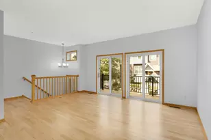 15558 Eagle Ridge Rd, Apple Valley, MN 55124 - Photo 5
