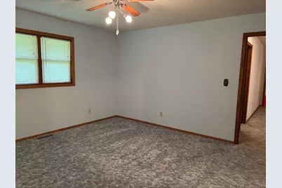 1950 Knollwood Drive, Fairmont, MN 56031 - Photo 9