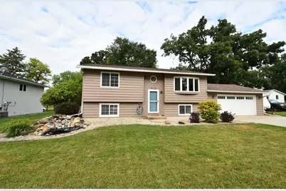 516 Pearl Street, Zumbrota, MN 55992 - Photo 1