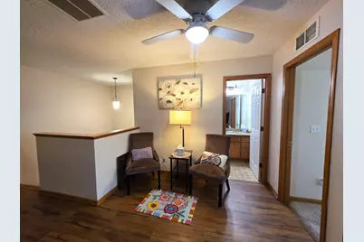1611 Woodlynn Avenue #3, Maplewood, MN 55109 - Photo 5