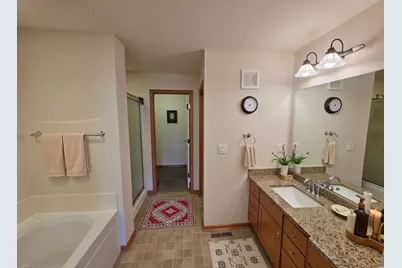 1611 Woodlynn Avenue #3, Maplewood, MN 55109 - Photo 7