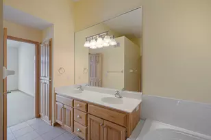 14313 Savanna Oaks Dr, Savage, MN 55378 - Photo 11