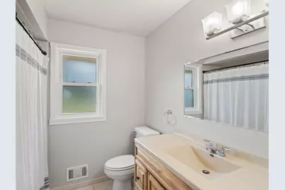 10909 Oak Knoll Terrace S, Minnetonka, MN 55305 - Photo 15