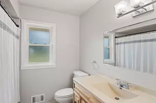 10909 Oak Knoll Terrace S, Minnetonka, MN 55305 - Photo 15