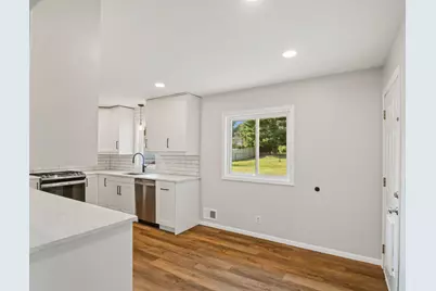 10909 Oak Knoll Terrace S, Minnetonka, MN 55305 - Photo 9
