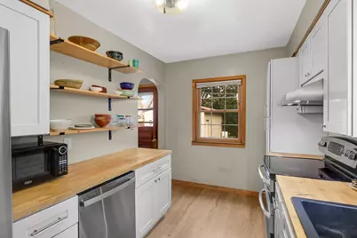 2135 Pinehurst Avenue, Saint Paul, MN 55116 - Photo 15