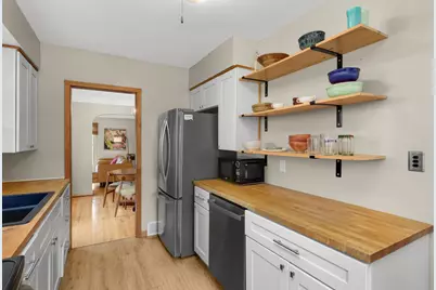 2135 Pinehurst Avenue, Saint Paul, MN 55116 - Photo 13