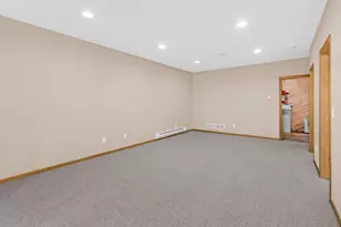 4989 Archer Ln N, Plymouth, MN 55446 - Photo 25