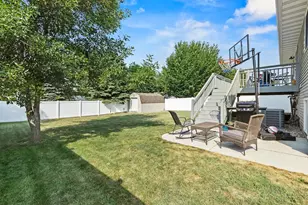 513 Harriett Dr, Marshall, MN 56258 - Photo 51