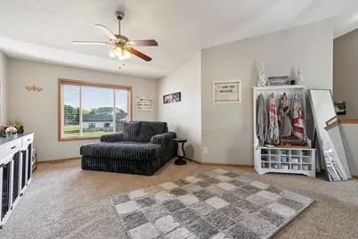 513 Harriett Drive, Marshall, MN 56258 - Photo 27