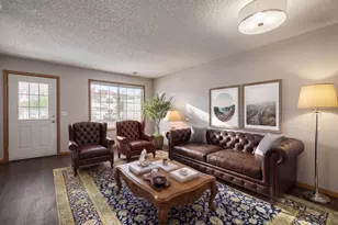 14660 Evergreen Trail, Apple Valley, MN 55124 - Photo 5