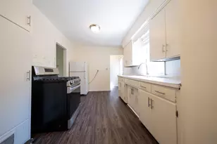 8241 Wentworth Ave S, Bloomington, MN 55420 - Photo 11